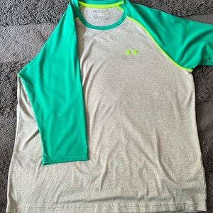 Under Armour 3/4 length sleeve tee // Men’s size L